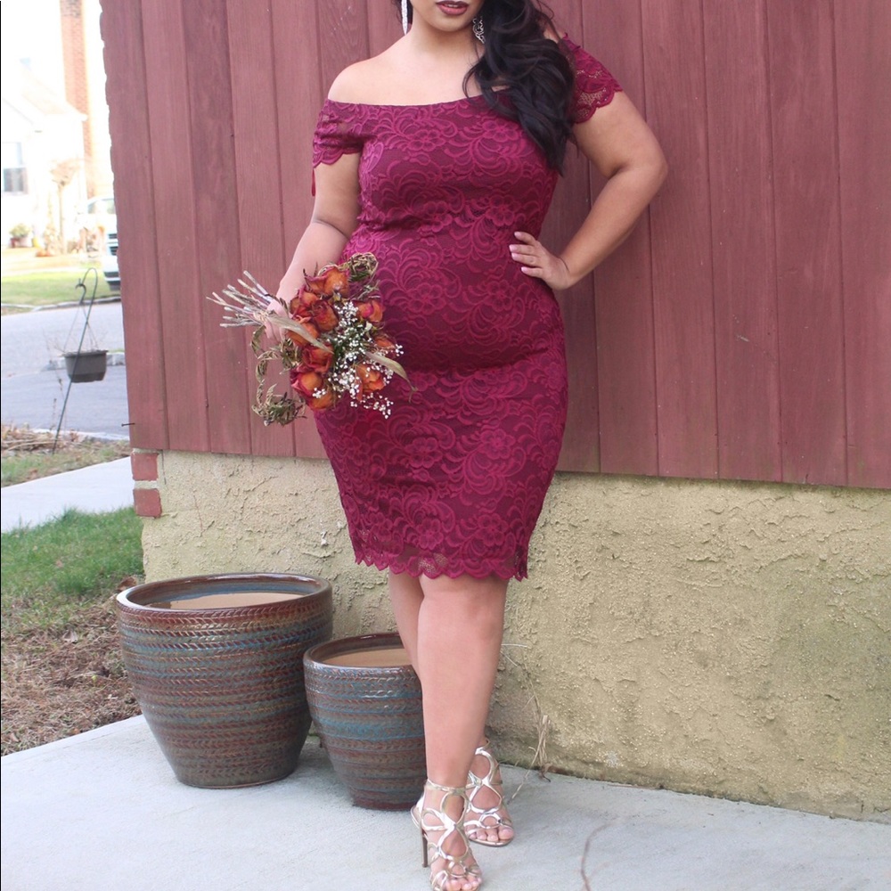 Pretty Wine red of the shoulder dress 1X/16